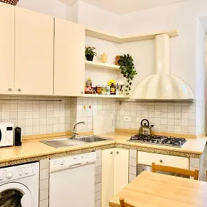 casa-di-lella.it-romehotels.com/